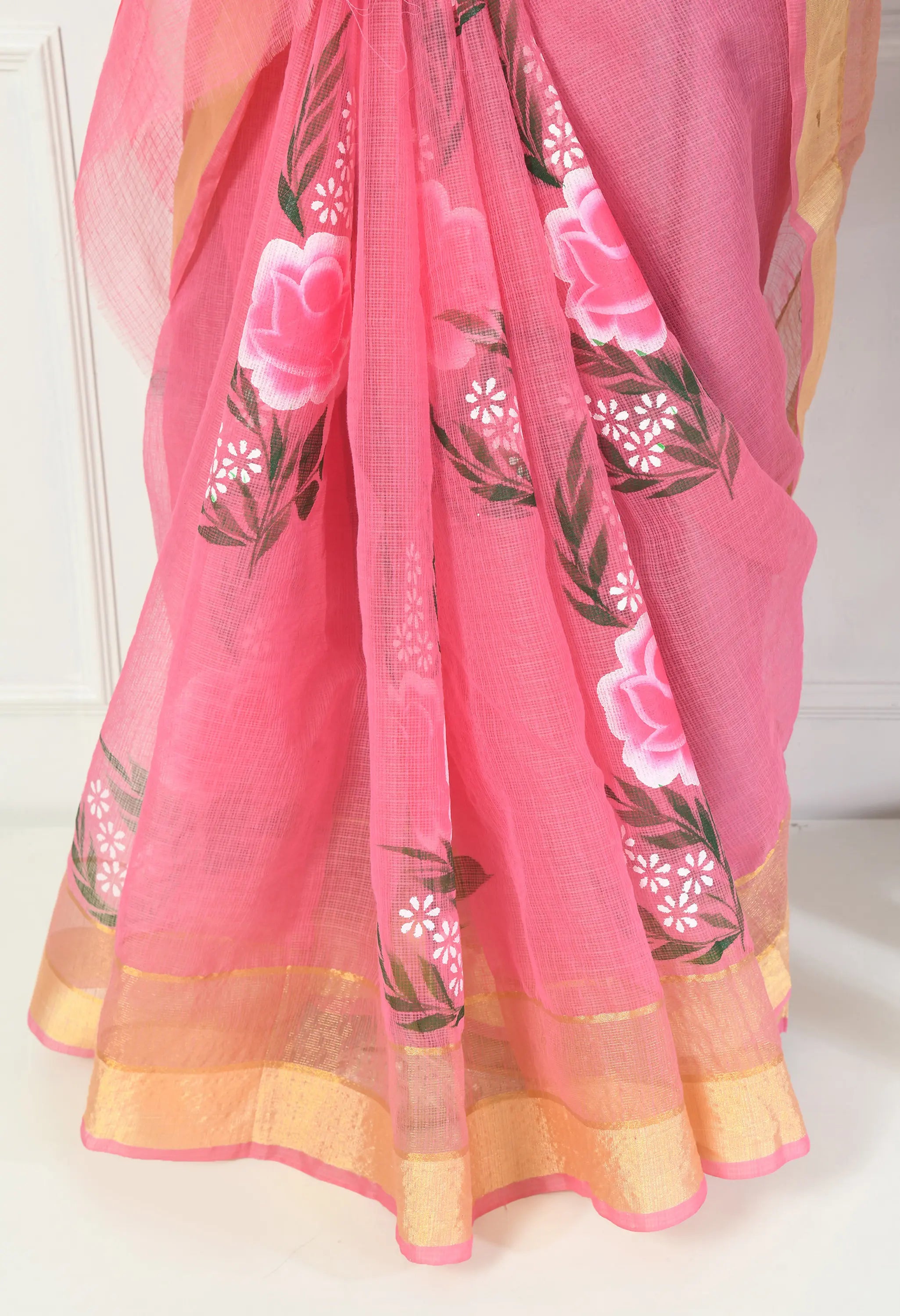 Soft Baby Pink Cotton Saree with Exquisite Floral Design